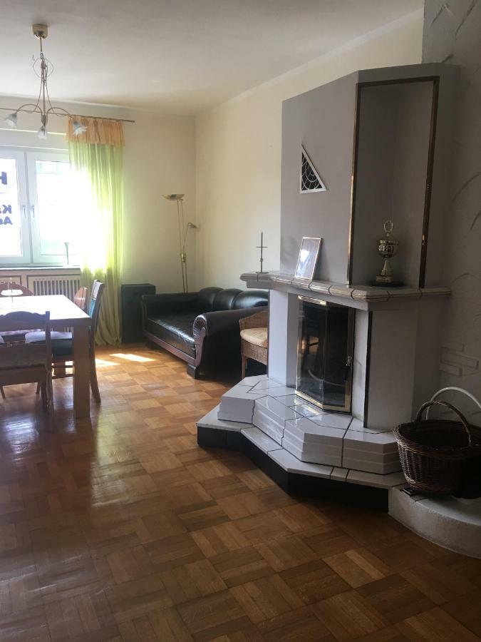 Apartment Am Friedrich Ebert Park Mit Ueber 100Qm Wohnflaeche Hamm  Buitenkant foto