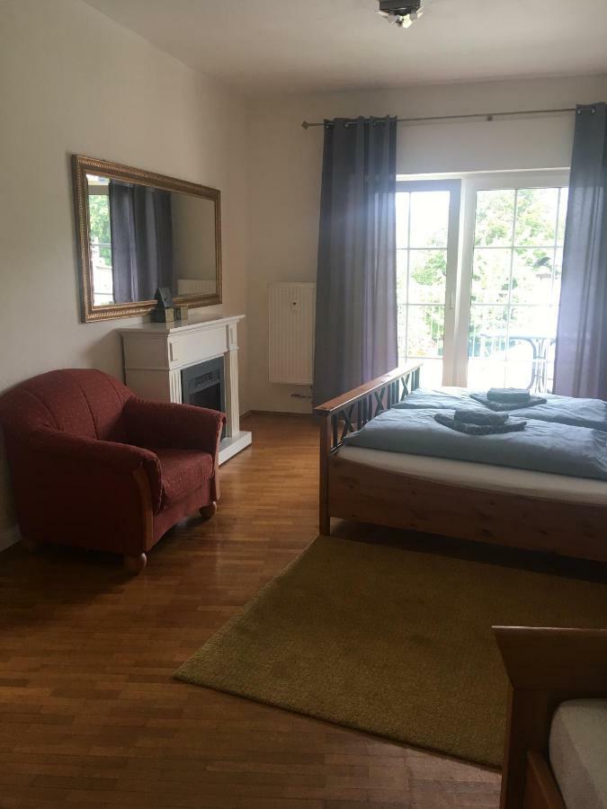 Apartment Am Friedrich Ebert Park Mit Ueber 100Qm Wohnflaeche Hamm  Buitenkant foto